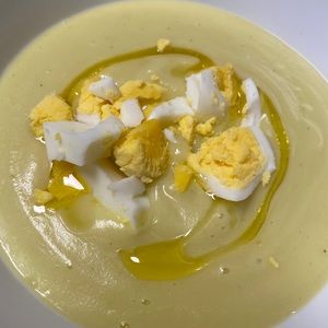 Meet your Posher, Aida